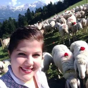 B2P002 Patricia Kofler - Powerfrau auf der Alm