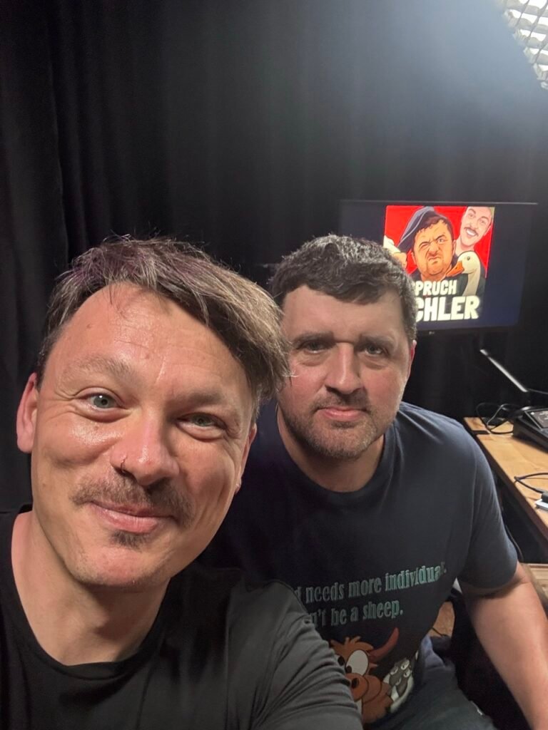 Willy Geiger und Christian Bachler im Bauer to the People Studio